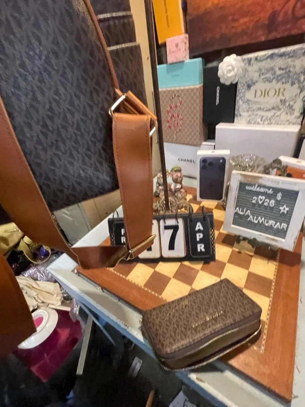 Michael Kors Jet Set Travel back pack and matching wallet - Picture 9 of 10